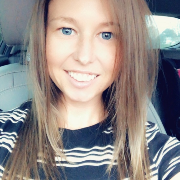 Meet your Posher, Kelly - Picture 4 of 4